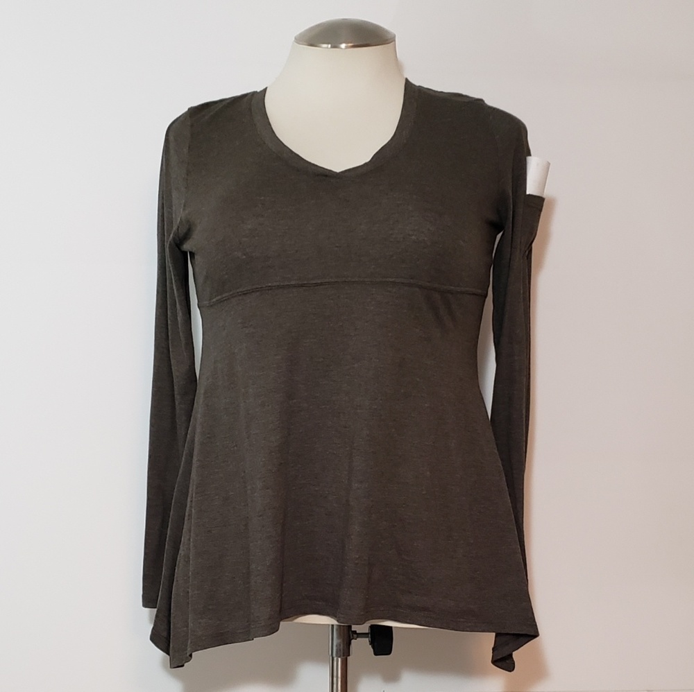 Athleta Long Sleeve V-neck Top